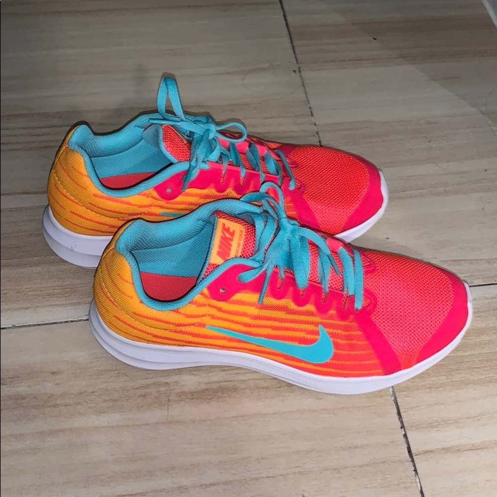 6Y Nike Downshifter 8